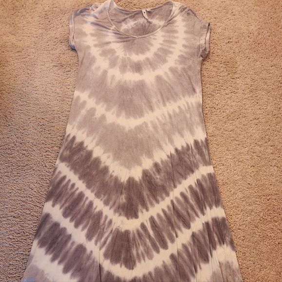 Cable & Gauge Dresses & Skirts - Cable & Gauge Tie Dye Maxi Dress Size Large